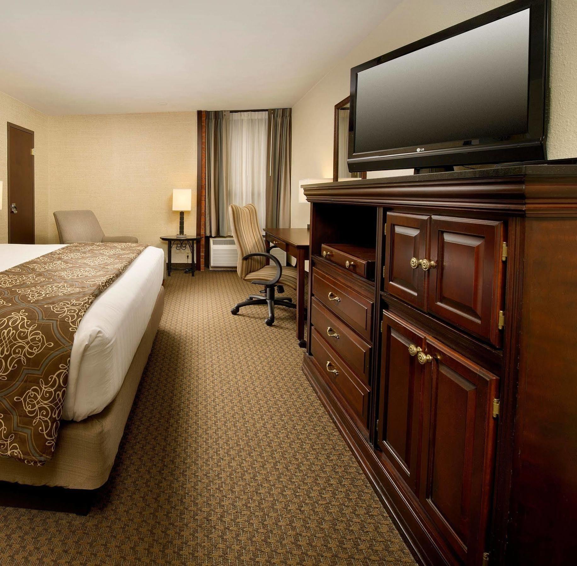 Drury & St. Louis -
