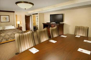 Drury & St. Louis - Hotel 3*